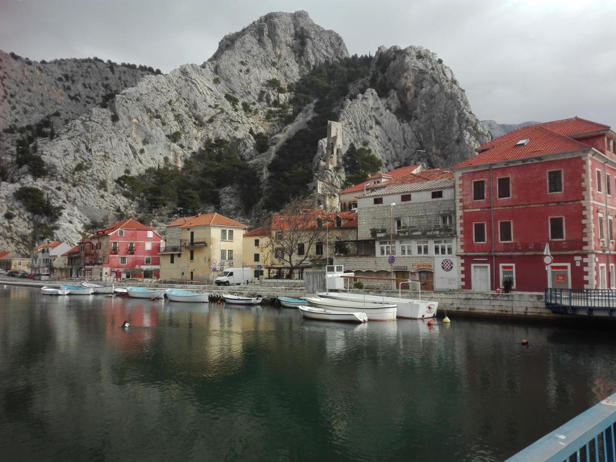 Apartment Zizi Omiš Exterior foto